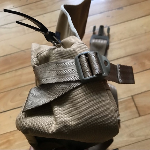 CRAFTED GOODS CHIQUITA SLING BAG - Picture 3 of 9